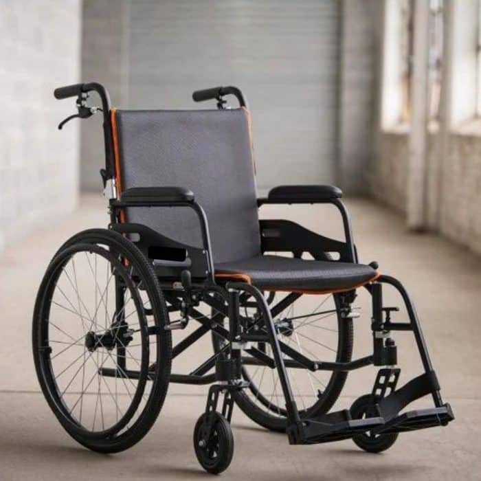 Best Wheel chair for disabled-أفضل كرسي متحرك لكبار السن (2)