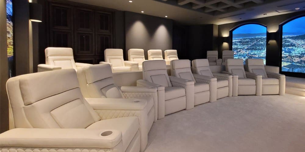 Home cinema room chairs